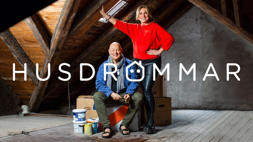 Programledarna för Husdrömmar Gert Wingårdh och Anne Lundberg på ett loft