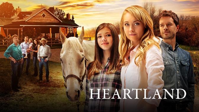 Några av karaktärerna i tv-serien Heartland på en gård