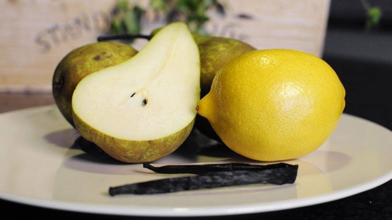 Päron- & citronmarmelad med valnötter