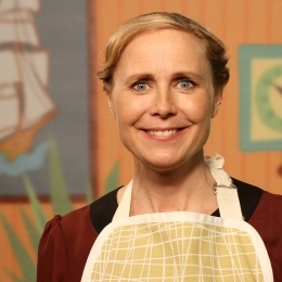 Jenny Järvholm, programledare för Lördagsgodis i Barnkanalen.